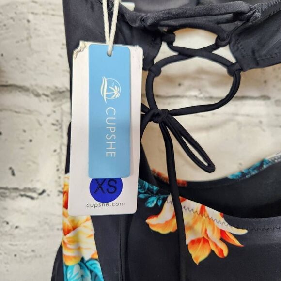 NEW Cupshe Women's Multi Color Twist Top High Waist Cut Out 1Pc Swimsuit XS - Picture 11 of 14